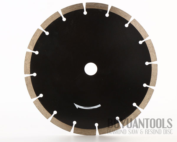 Cold pressed Segmented rim concrete saw 