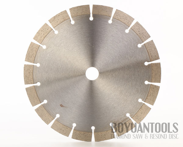 Cold pressed Segmented rim concrete saw 