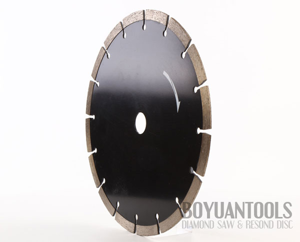 Cold pressed Segmented rim concrete saw 